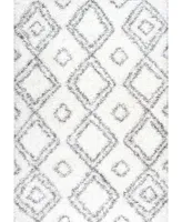 nuLoom Iola OZSG18A White 3'2" x 5' Area Rug