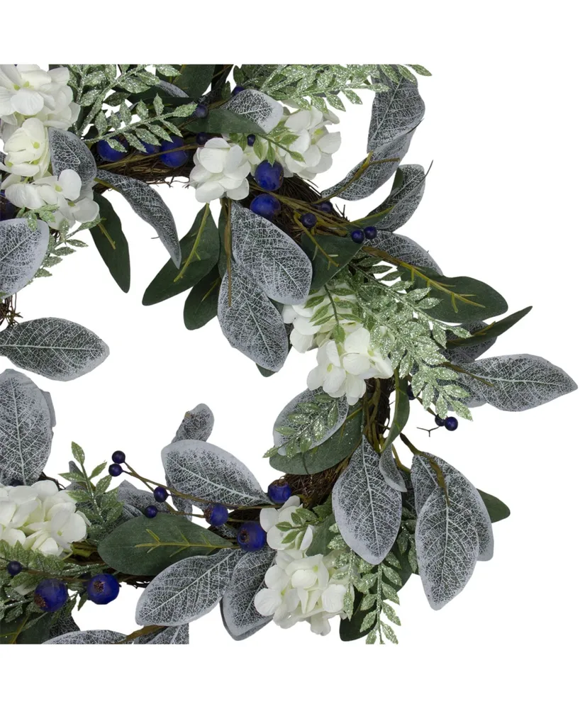 Northlight Iced Hydrangeas berries and Foliage Artificial Christmas Wreath-Unlit