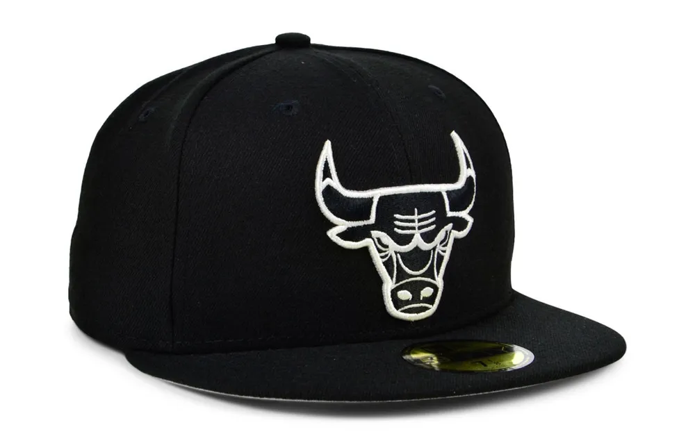 Men's New Era Black Chicago Bulls and White Logo 59FIFTY Fitted Hat