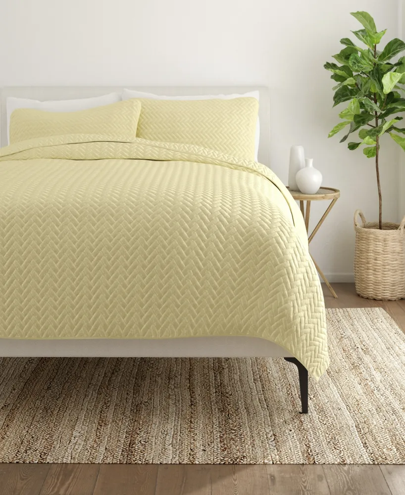 ienjoy Home Herringbone Quilted Coverlet Set