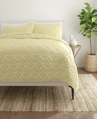 ienjoy Home Ultra Soft Damask Pattern Quilted Coverlet Set