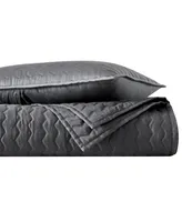 Vera Wang Herringbone Stitch Cotton 3 Piece Quilt Set