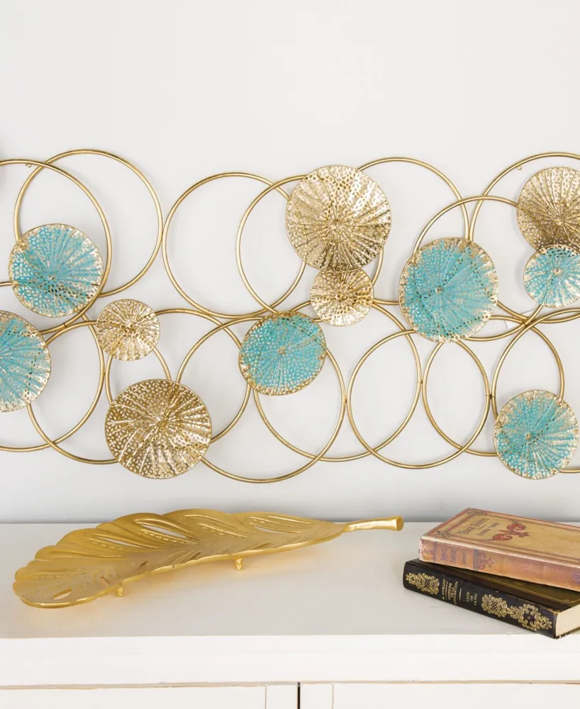 Rosemary Lane Contemporary Ornamental Metal Wall Decor