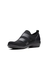 Clarks Women's Collection Sashlyn Edge Slip-on Shoe
