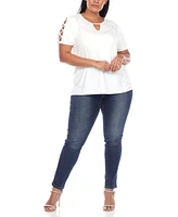 Plus Keyhole Neck Cutout Short Sleeve Top