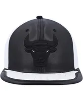 Men's Black and White Chicago Bulls Nba Day One Snapback Hat