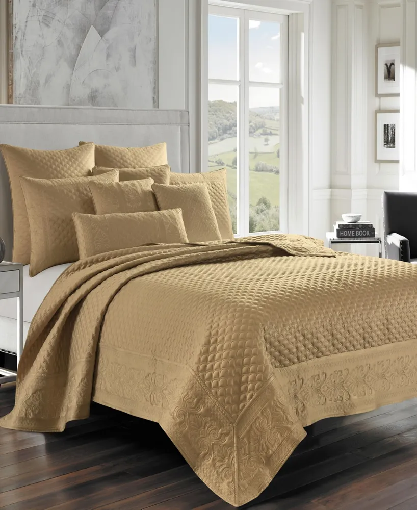 J Queen New York Lyndon Coverlet