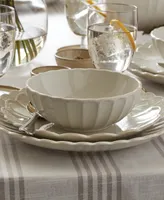 French Perle Scallop 4 Piece Place Setting