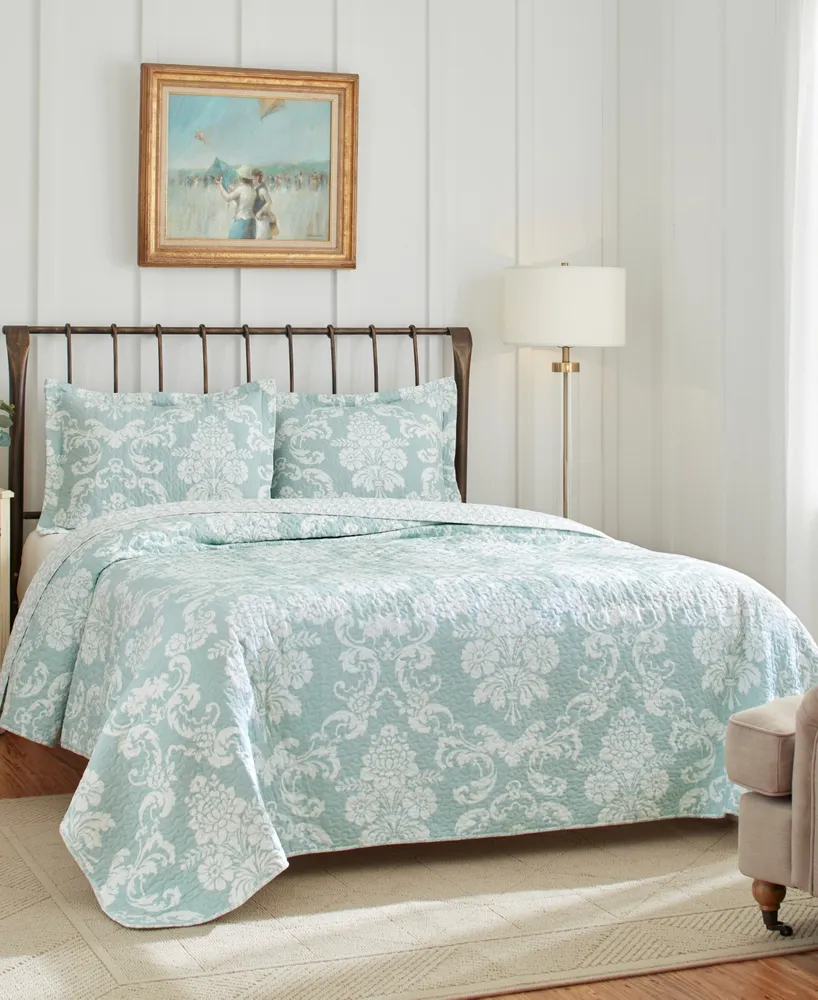 Closeout! Laura Ashley Venetia Quilt Set