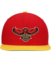 Men's Mitchell & Ness Red, Yellow Atlanta Hawks Hardwood Classics Team Two-Tone 2.0 Snapback Hat