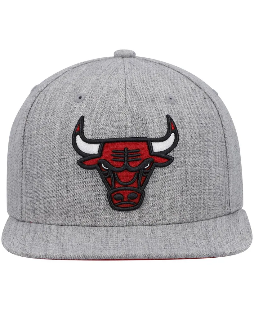 Men's Mitchell & Ness Heathered Gray Chicago Bulls 2.0 Snapback Hat