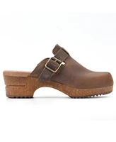 White Mountain Women's Behold Clogs