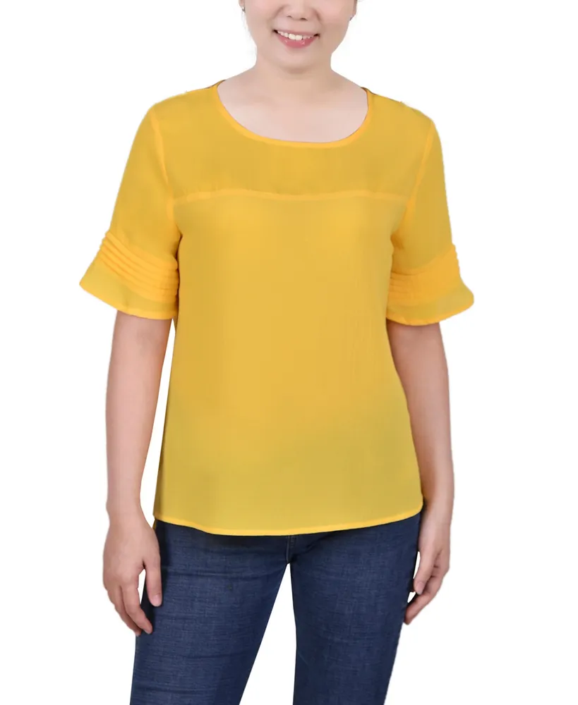 Petite Short Sleeve Crepe and Chiffon Top