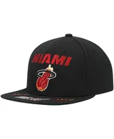 Men's Mitchell & Ness Black Miami Heat Hardwood Classics Front Loaded Snapback Hat