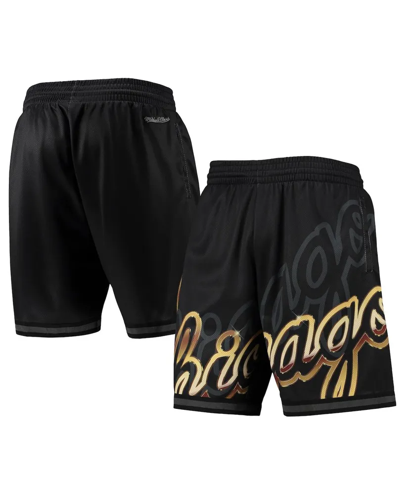 Men's Mitchell & Ness Black Chicago Bulls Big Face 4.0 Fashion Shorts