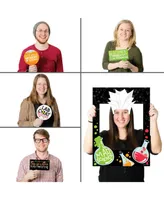 Big Dot of Happiness Scientist Lab - Mad Science Party Selfie Photo Booth Picture Frame & Props