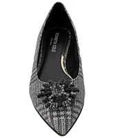 Kenneth Cole New York Women's Gaya Starburst Flats