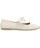 Journee Collection Women's Seralinn Bow Square Toe Flats