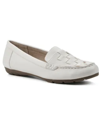 Cliffs by White Mountain Women's Giver Moc Comfort Loafer