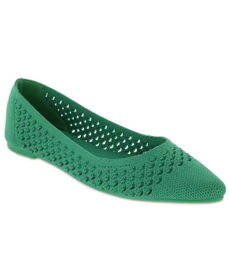 Mia Women's Lovi Pointed Toe Flats