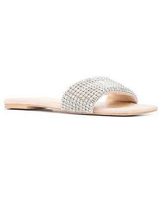 Fashion To Figure Women's Gia Wide Width Flats
