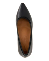 Gentle Souls Women's Dionne Block Heel Pointy Toe Pumps