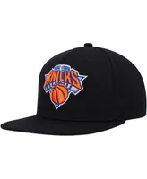 Men's Mitchell & Ness Black New York Knicks Side Core 2.0 Snapback Hat