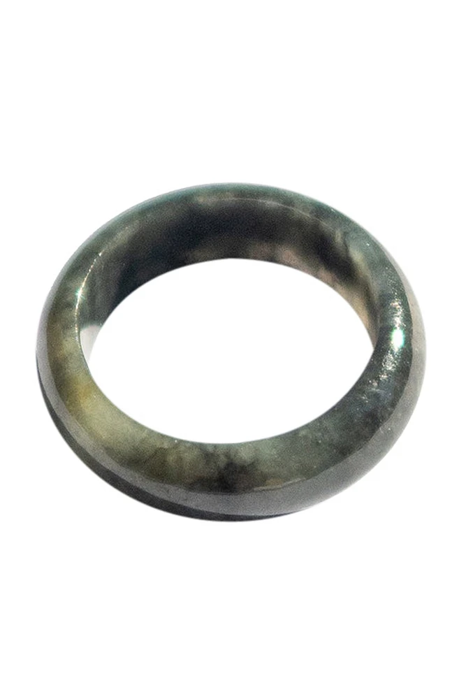 Sesame — Grey Jade Ring