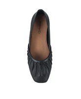 Baretraps Women's Charlie Flats