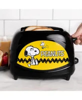 Uncanny Brands Peanuts Snoopy Two-Slice Toaster - Toasts Your Favorite Beagle On Your Toast