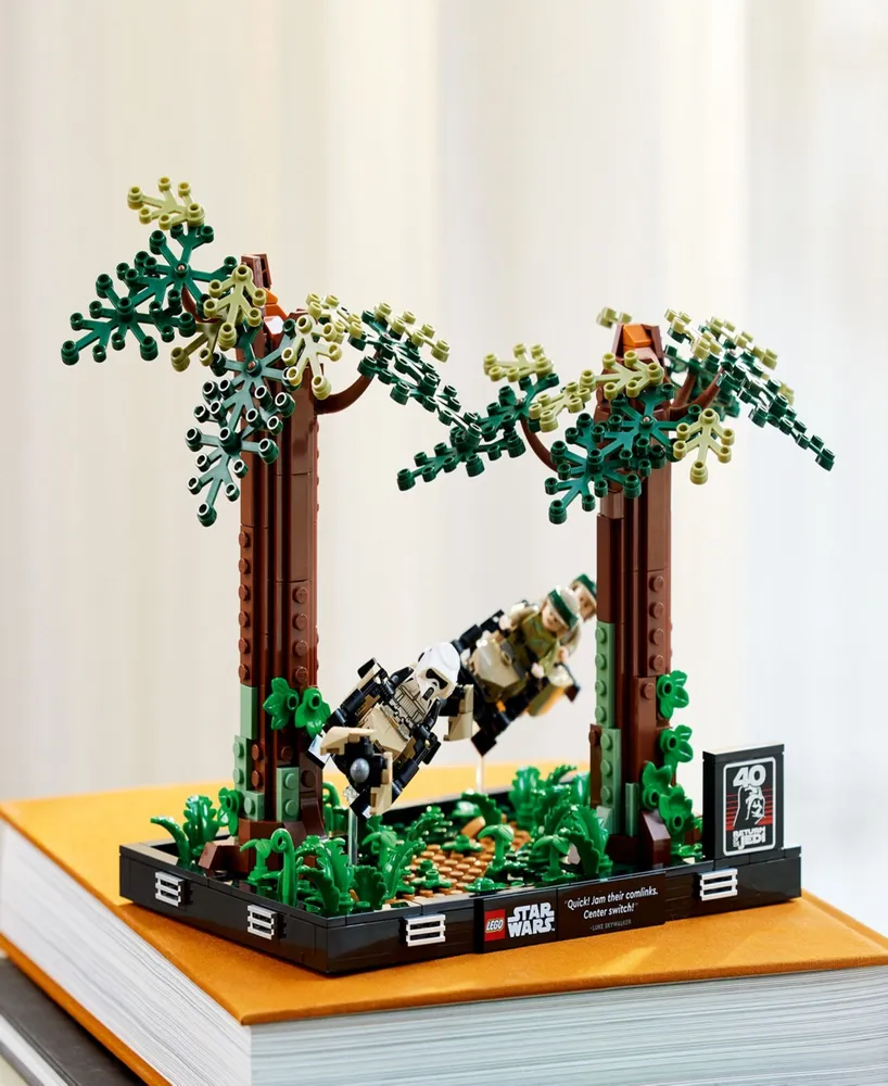 Lego Star Wars 75353 Endor Speeder Chase Diorama Toy Building Set with Princess Leia, Luke Skywalker & Scout Trooper Minifigures