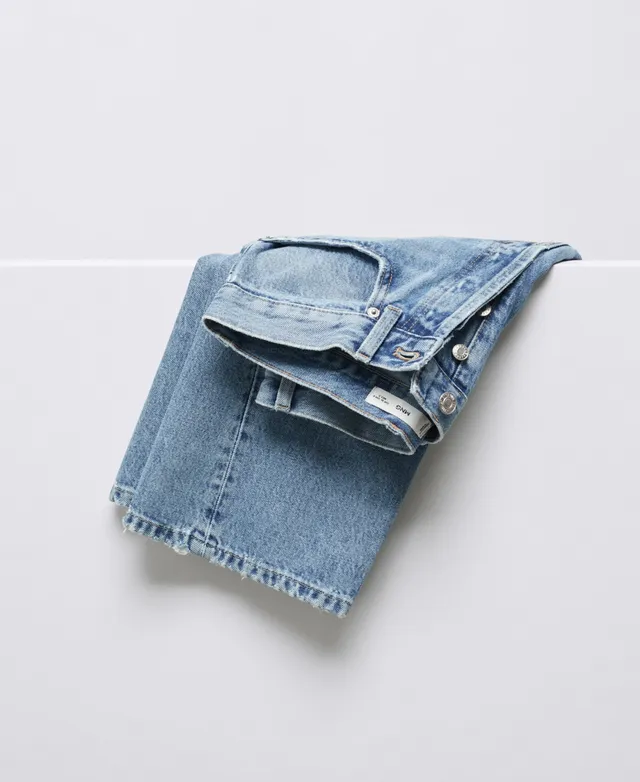 Straight jeans with forward seams