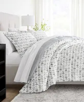 Home Collection Premium Down Alternative Moonlight Stars Reversible Comforter Set