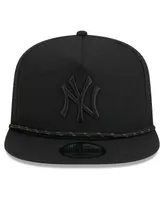 Men's New Era New York Yankees Black on Black Meshback Golfer Snapback Hat
