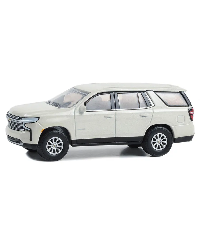 1/64 2023 Chevrolet Tahoe Premier, Iridescent Pearl Showroom Floor 68040-b