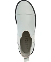 Journee Collection Women's Mirette Lug Sole Bootie