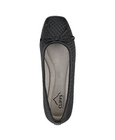 Cliffs by White Mountain Women's Bessy Ballet Flats