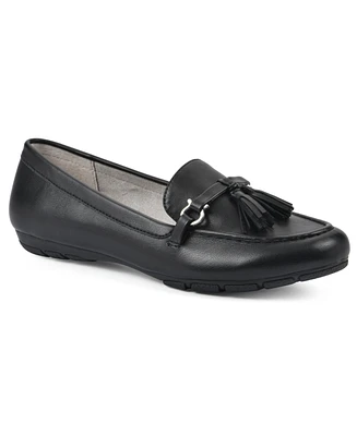 Cliffs by White Mountain Women's Gush Strap Detail Loafer - Smooth