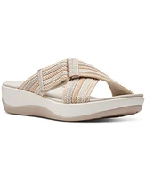 Clarks Women's Cloudsteppers Arla Wave Sandals