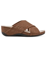 Cliffs by White Mountain Collet Comfort Wedge Sandal