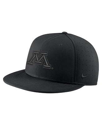 Men's Nike Minnesota Golden Gophers Triple Black Performance Fitted Hat