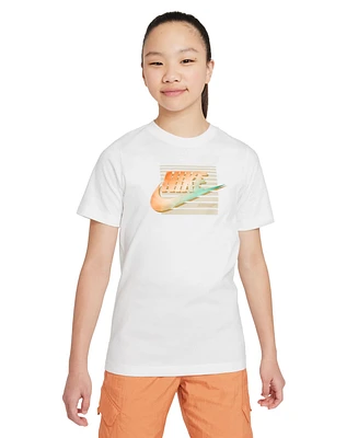 Nike Big Kids Sportswear Cotton Logo Graphic T-Shirt