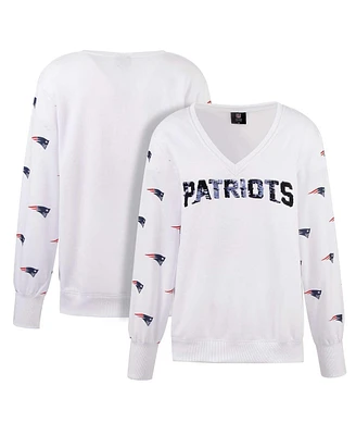 Women's Cuce White New England Patriots Sequin Fleece V-Neck T-shirt