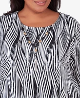 Alfred Dunner Plus Opposites Attract Swirl Top with Necklace