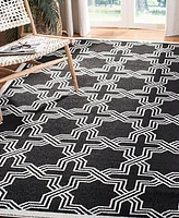 Safavieh Amherst AMT413 Anthracite and Ivory 4' x 6' Area Rug