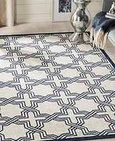 Safavieh Amherst AMT413 Ivory and Navy 4' x 6' Area Rug