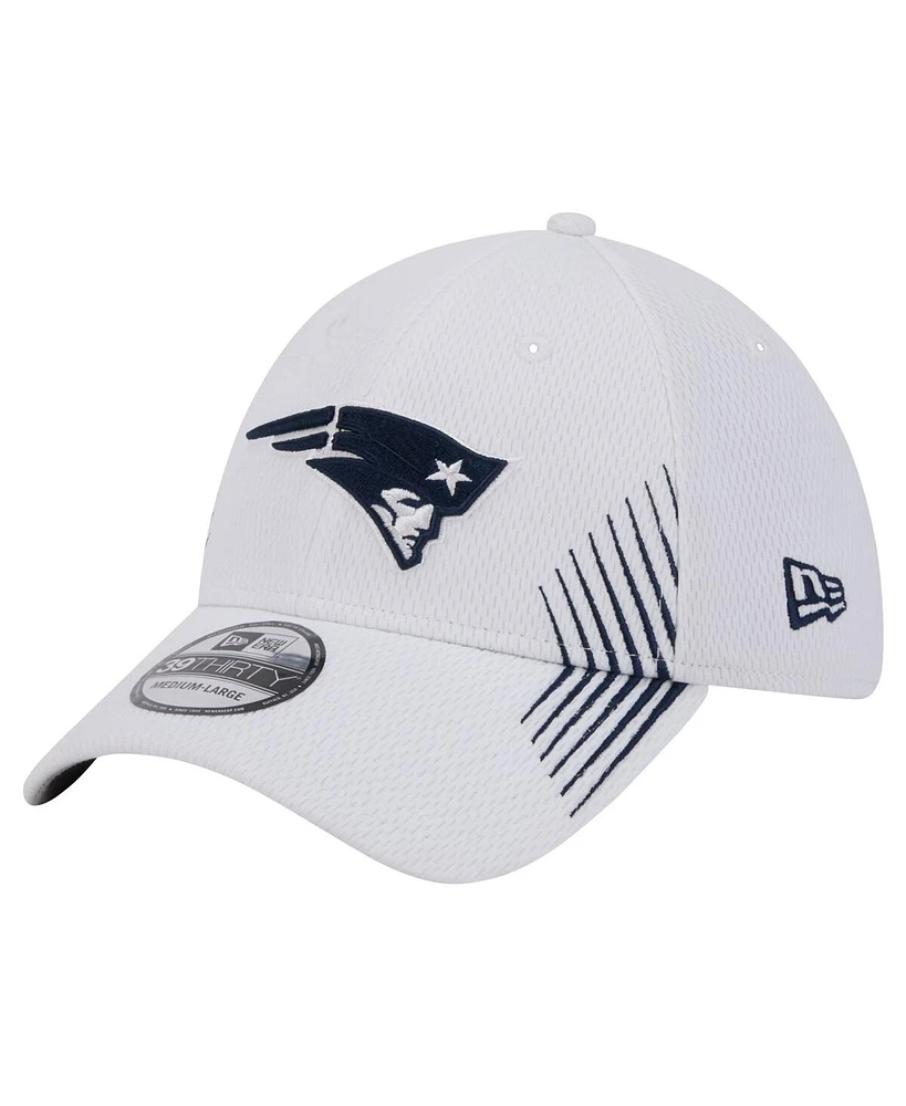 New Era Men's White England Patriots Active 39thirty Flex Hat