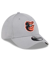 New Era Men's Gray Baltimore Orioles Active Pivot 39thirty Flex Hat