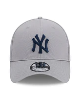 New Era Men's Gray York Yankees Active Pivot 39thirty Flex Hat