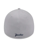 New Era Men's Gray York Yankees Active Pivot 39thirty Flex Hat